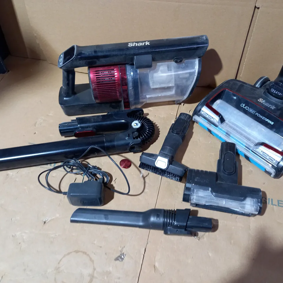 SHARK CORDLESS VACUUM WITH POWERFINS, FLEXOLOGY & TRUPET IZ300UKT