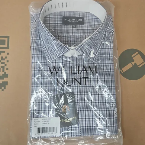 BAGGED WILLIAM HUNT SHIRT IN WHITE/NAVY SIZE 18/46