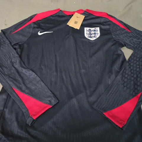 ENGLAND FC TRAINING TOP SIZE M