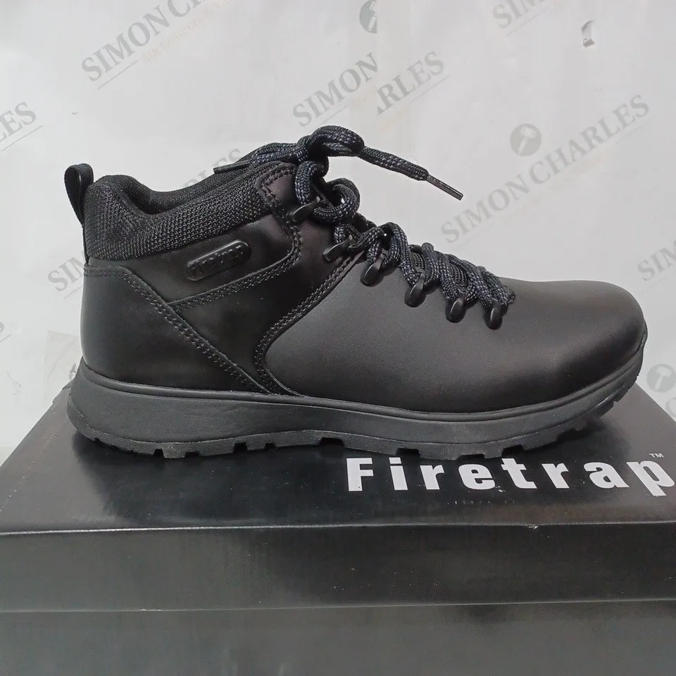 BOXED FIRETRAP MENS RHINO RUN BOOTS SIZE 10