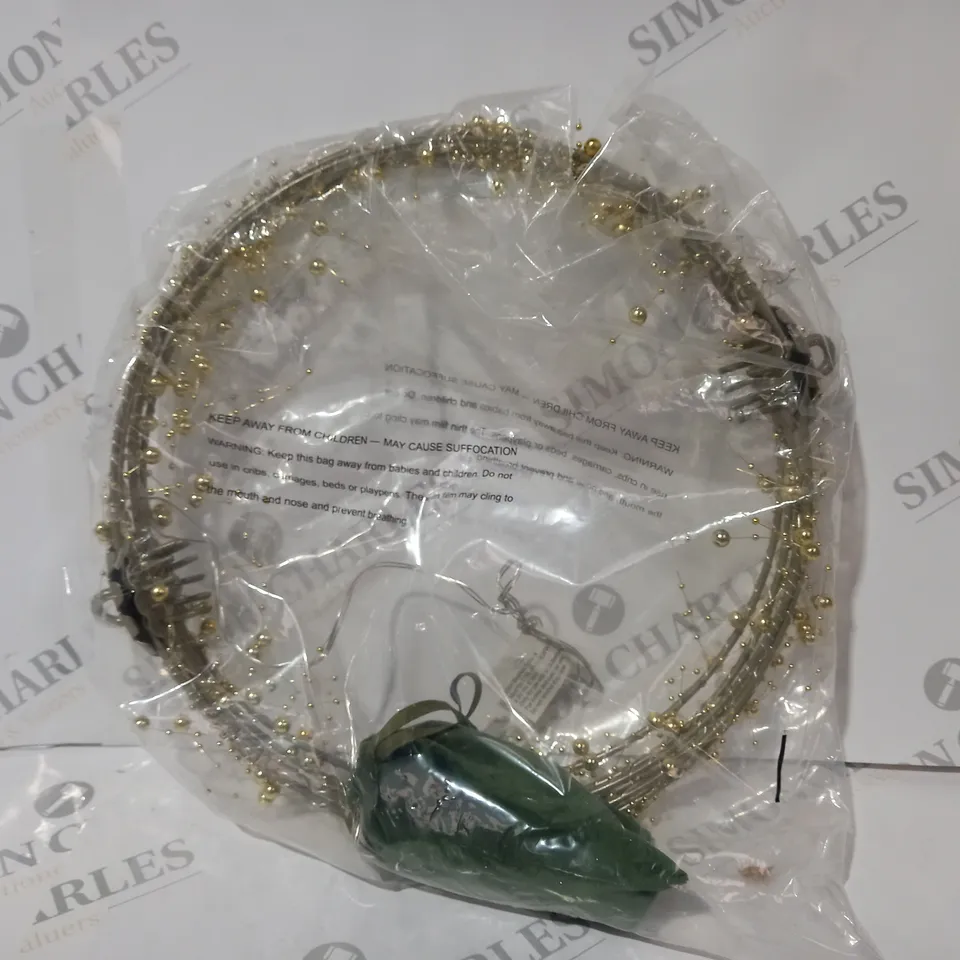 BOXED SARA DAVIES PRE-LIT BEADED DECORATION