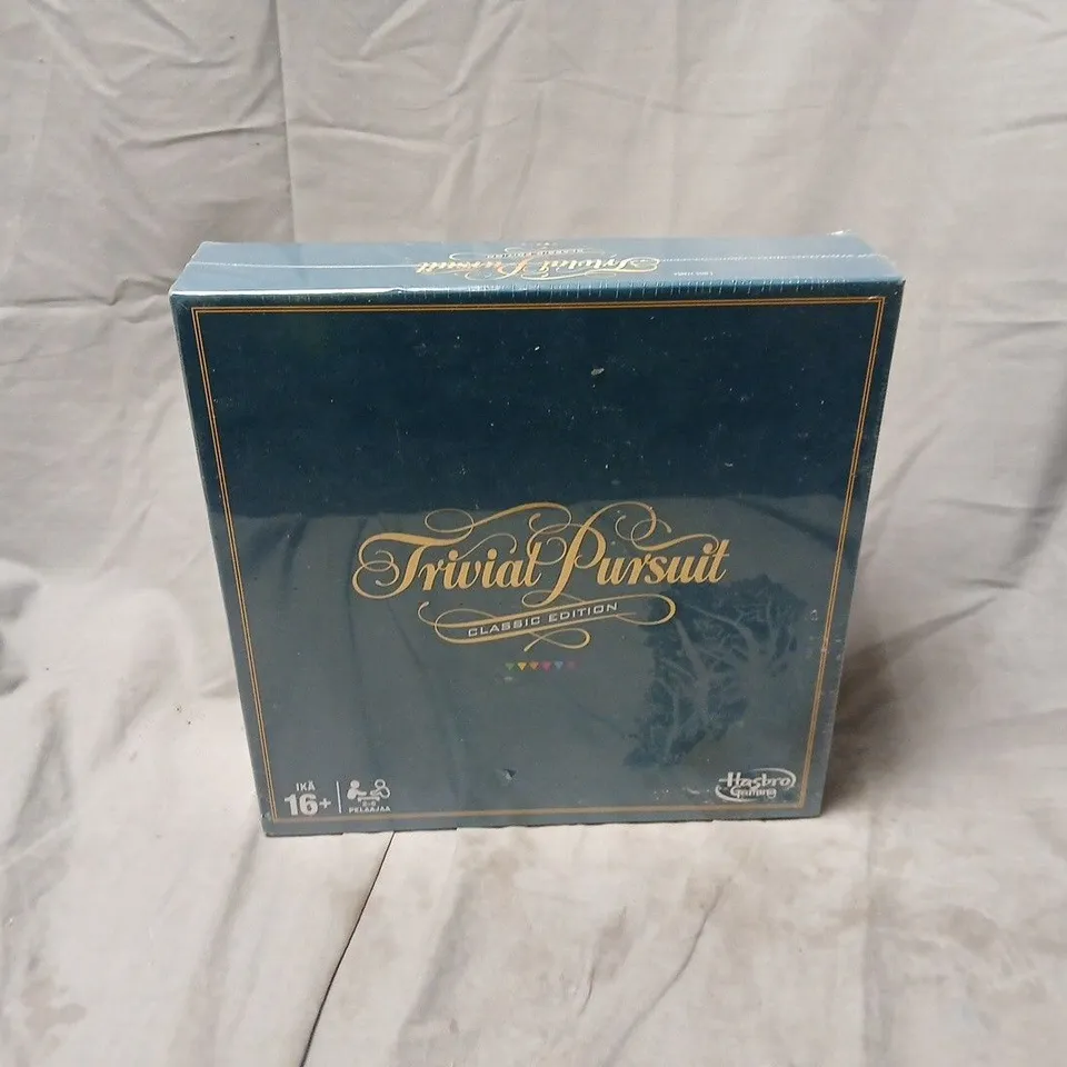 BOXED AND SEALED HASBRO GAMING TRIVIAL PURSUIT CLASSIC EDITION