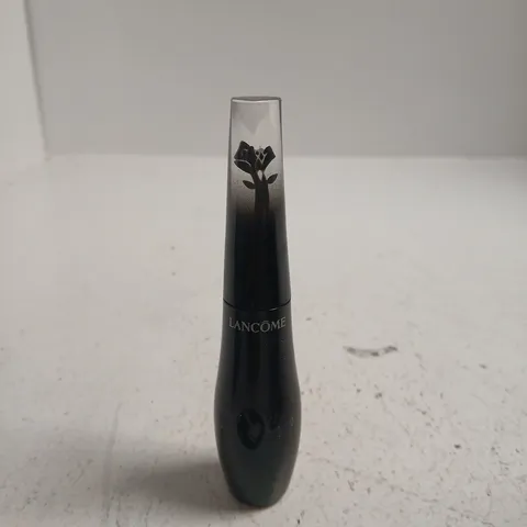 LANCÔME MASCARA – BLACK CASE WITH CLEAR CAP FEATURING FLORAL DESIGN