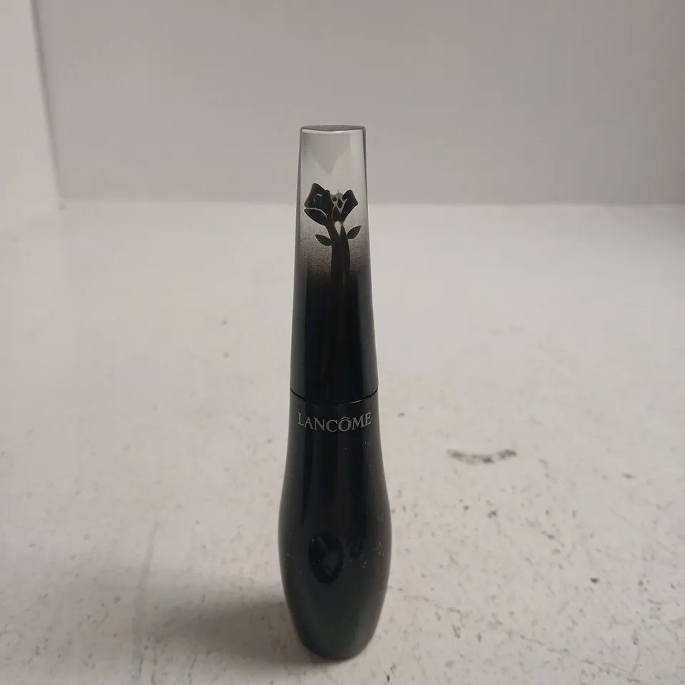 LANCÔME MASCARA – BLACK CASE WITH CLEAR CAP FEATURING FLORAL DESIGN