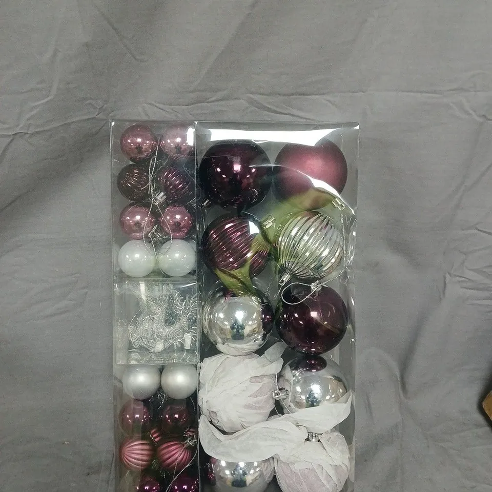 PINK/SILVER BUMPER SET OF BAUBLES 