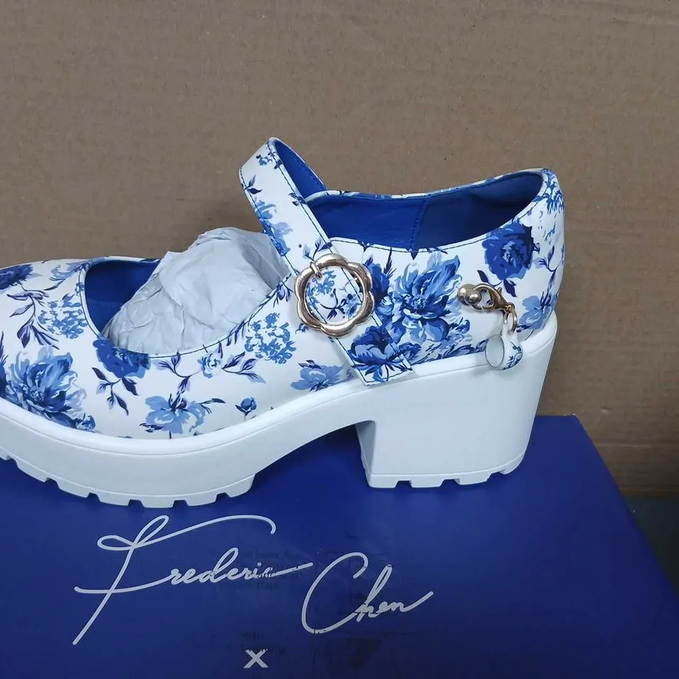 FREDERIC CHAN X KOI TIRA MARY JANES PORCELAIN EDITION KA00693-UK5 – WHITE/BLUE FLORAL, UK SIZE 5