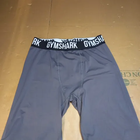 GYMSHARK WORKOUT SHORTS SIZE M