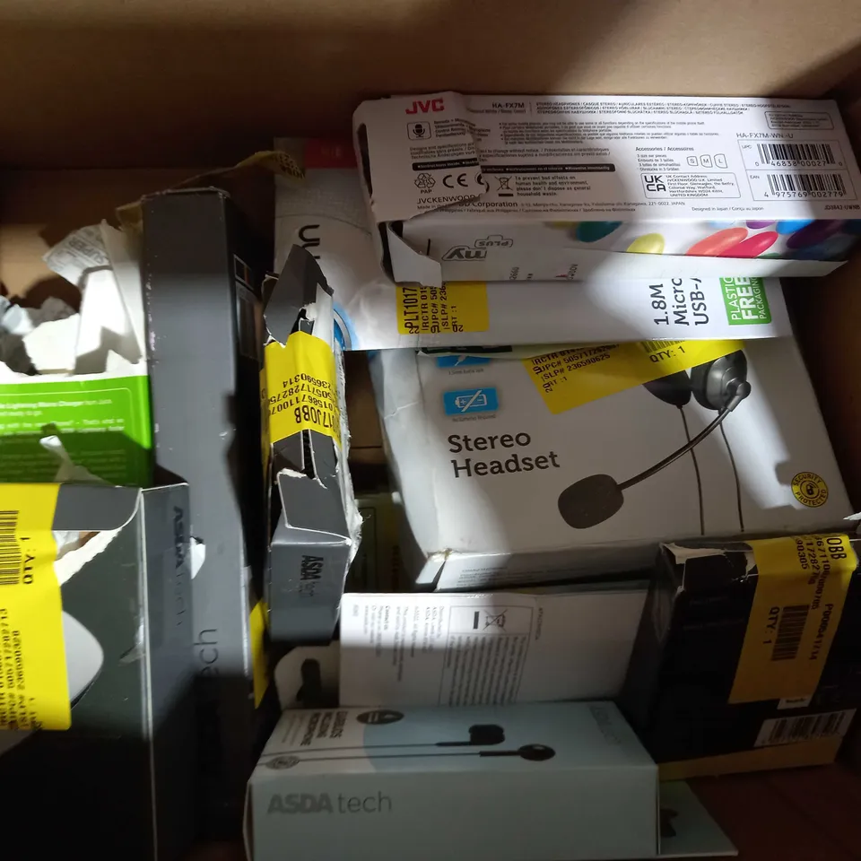 BOX OF APPROXIMATELY 10 ASSORTED ELECTRICAL ITEMS TO INCLUDE ASDA TECH CHARGE & SYNC CABLE, ASDA TECH SLIM WIRELESS MOUSE, MIXX TRIBUTE IN-EAR EARPHONES, ETC