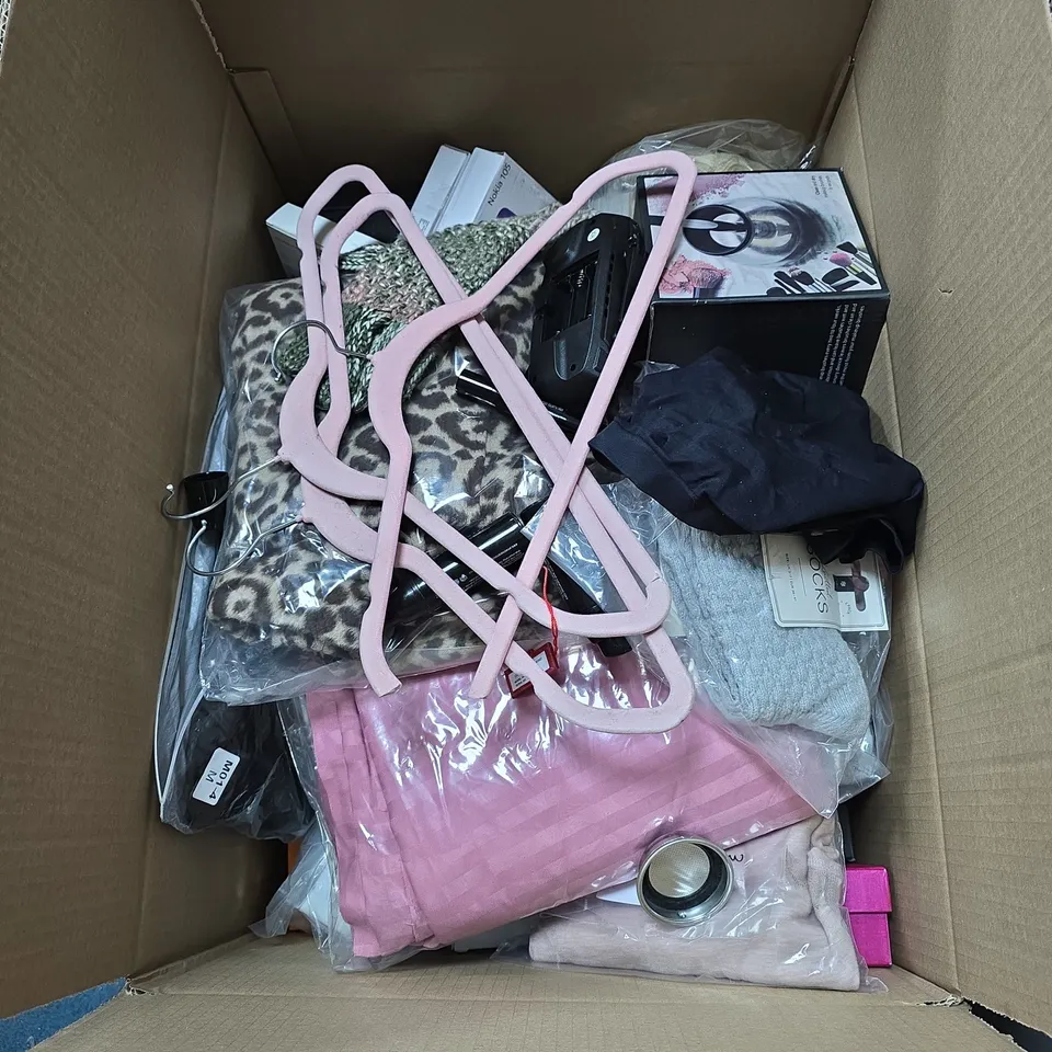 BOX OF APPROXIMATELY 25 ASSORTED HOUSEHOLD ITEMS TO INCLUDE MAKE UP BRUSH CLEANER, CLOTHES, POWER BANK, NOKIA 105 ETC