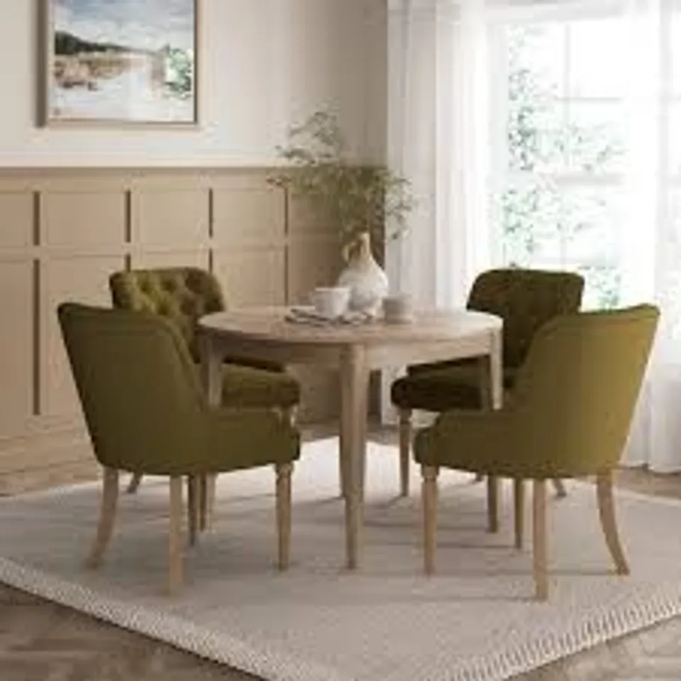 BOXED BROMLEY II ROUND TO OVAL EXTENDING DINING TABLE - OAK EFFECT