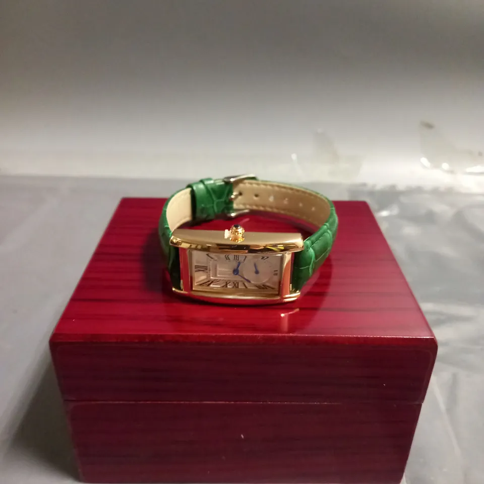 STOCKWELL TEXTURED DIAL WATCH WITH SUB DIAL MINUTE HAND IN GOLD/GREEN