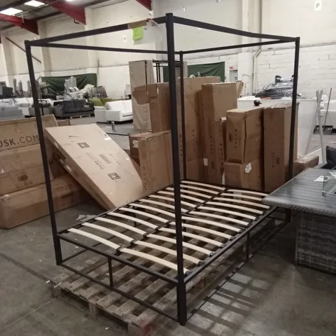 DANILO CANOPY BED 4'6"