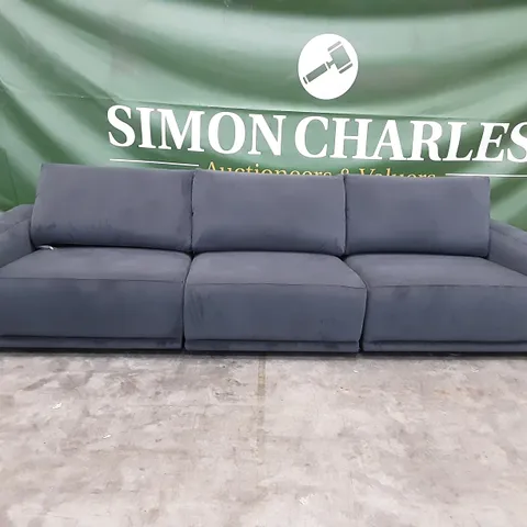 QUALITY BRITISH MANUFACTURED DESIGNER G PLAN FUSION 3 SEATER SOFA (G) A931 PLUSH TARMAC A931