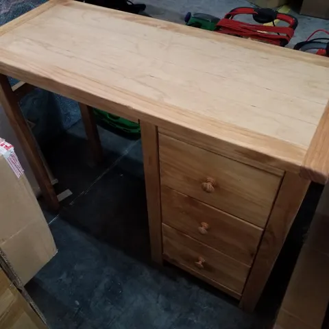 DRESSING TABLE