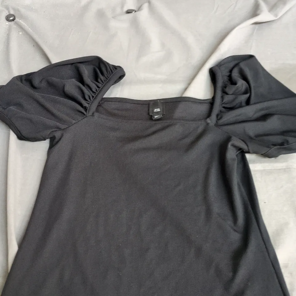 RIVER ISLAND LADIES SHORT SLEEVE TOP BLACK SIZE 12