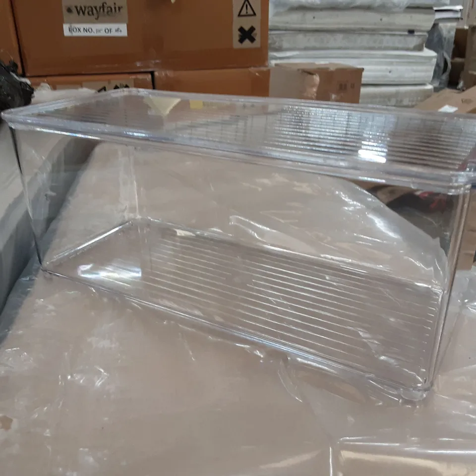 BOXED 6X6 DEEP BIN WITH LID X 4 