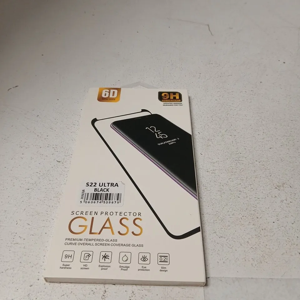 APPROXIMATELY 20 ASSORTED ITEMS INCLUDING STRONE SCREEN PROTECTOR , ANKER POWER BANK AND 6D SCREEN GLASS PROTECTOR 