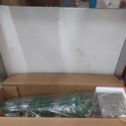 BOXED ARTIFICIAL GARDEN PLANT