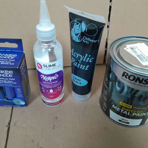 APPROXIMATELY 20 ASSORTED HOUSEHOLD ITEMS TOO INCLUDE SOIL METER - YANKEE CANDLE - ACRYLIC PAINT - RONSEAL- ETC