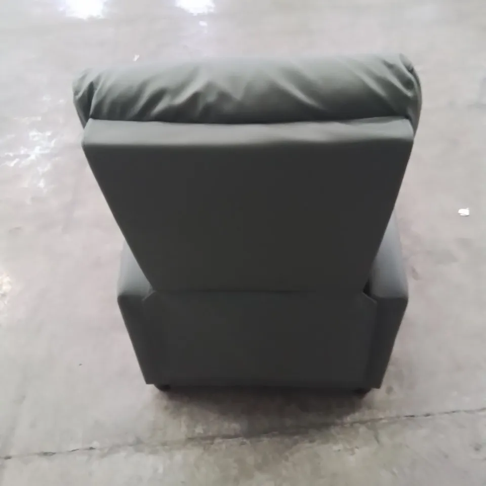 QUALITY DESIGNER FAUX LEATHER UPHOLSTERED SINGLE RECLINER ARMCHAIR 