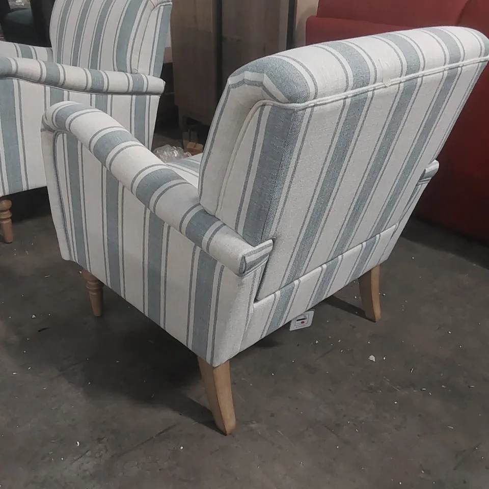 QUALITY DESIGNER ARCHING 29.5'' W FARMHOUSE UPHOLSTERED ARMCHAIR WITH SOLID WOOD LEGS