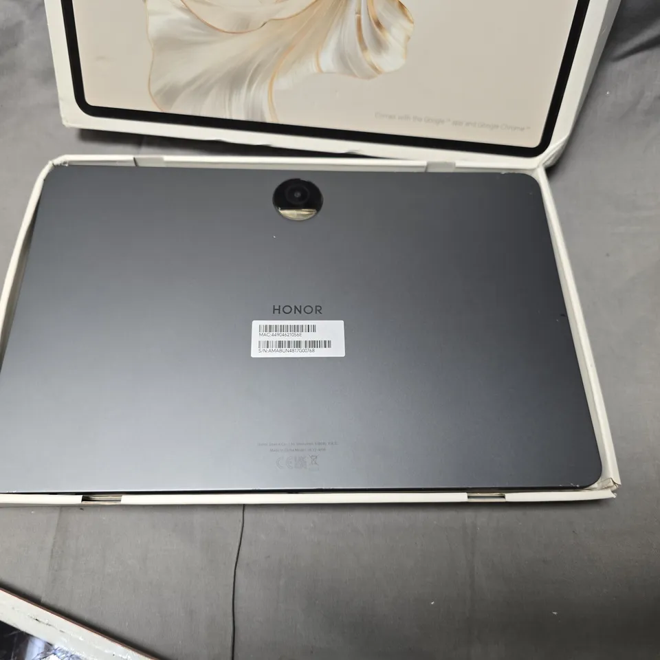 HONOR PAD 9 TABLET – SPACE GRAY (BOXED)