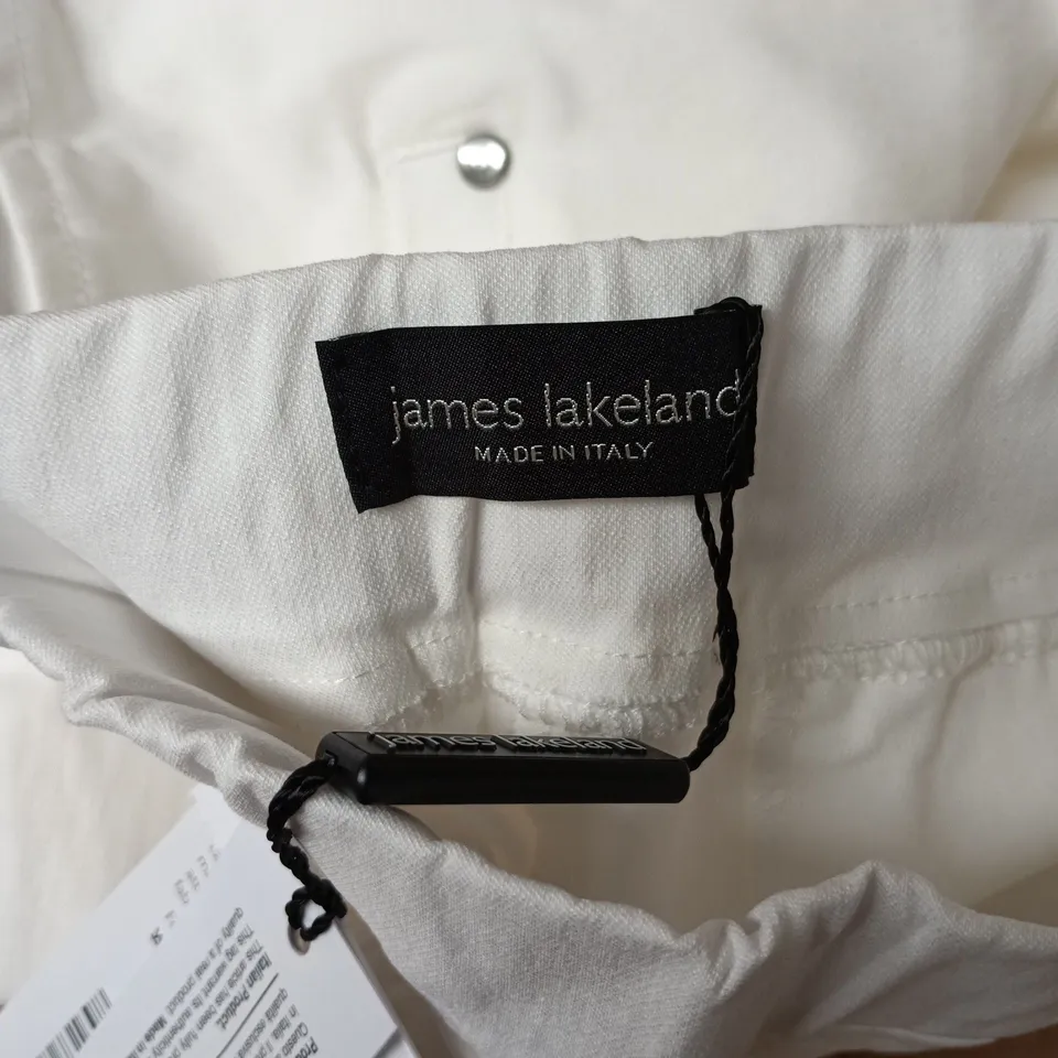 JAMES LAKELAND COTTON TROUSERS IN WHITE - LARGE