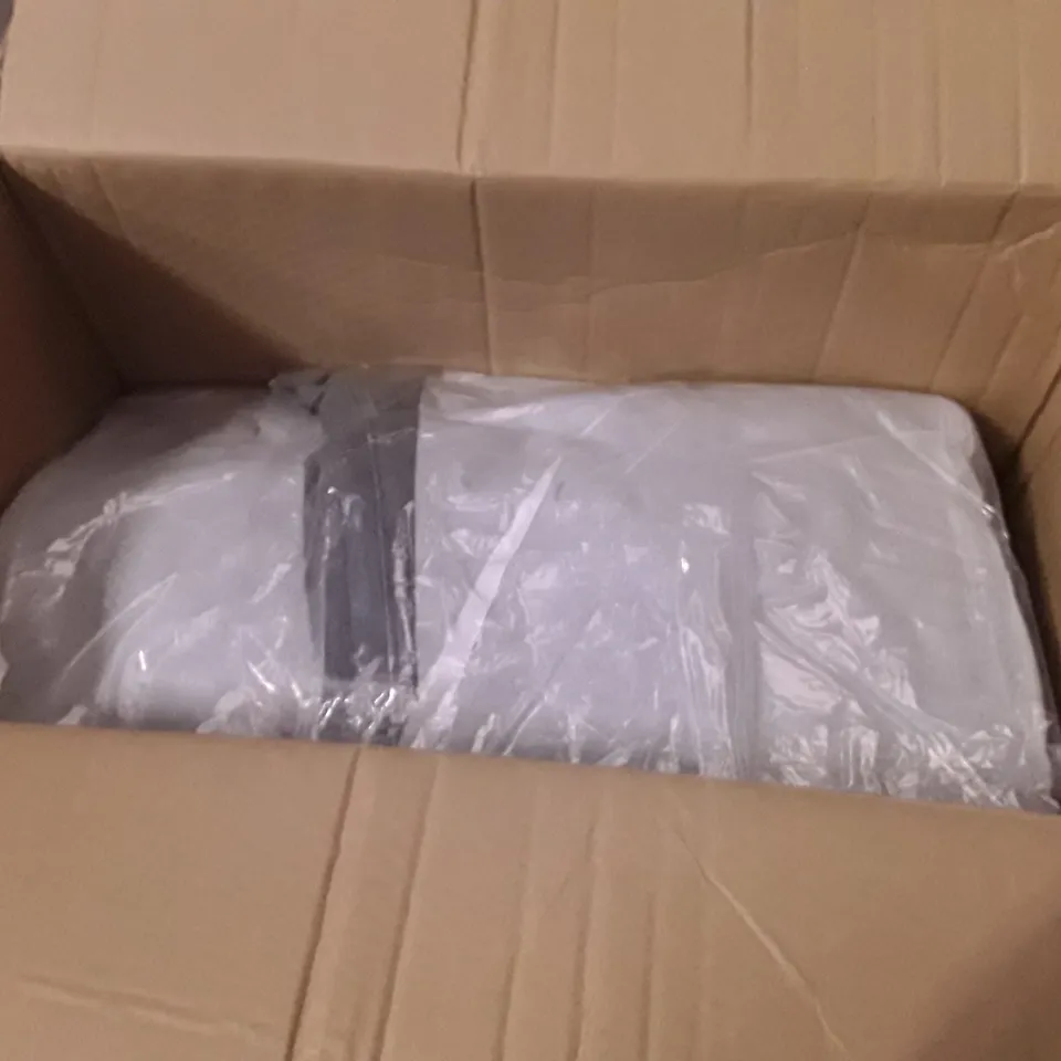 BOXED BRAND NEW JDWILLIAMS DENIM METALIC WIDE JEANS SIZE 24R SILVER COLOUR APPROXIMATELY 7 PIECES
