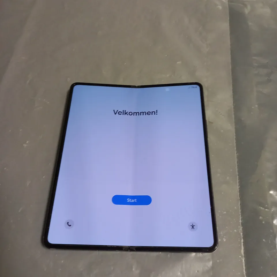 SAMSUNG GALAXY Z FOLD SMARTPHONE