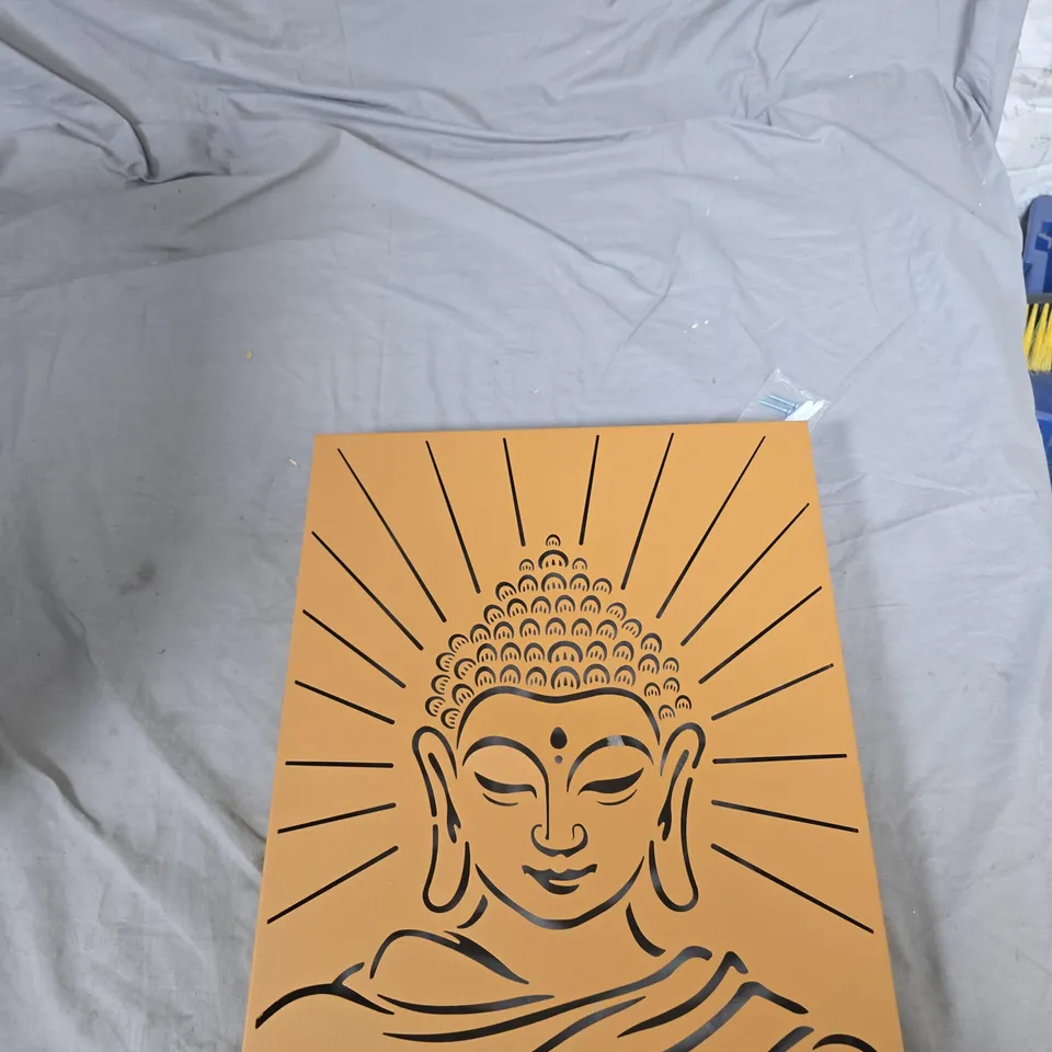 CAGE OF APPROXIMATELY 15 ASSORTED ITEMS TO INCLUDE: SPIRITUAL WALL ART