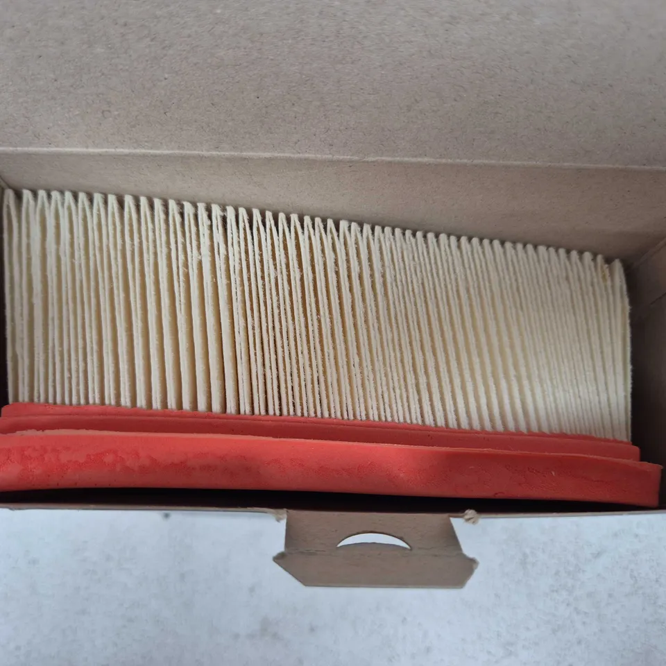 BOXED BOSCH F 026 400 135 AIR FILTER