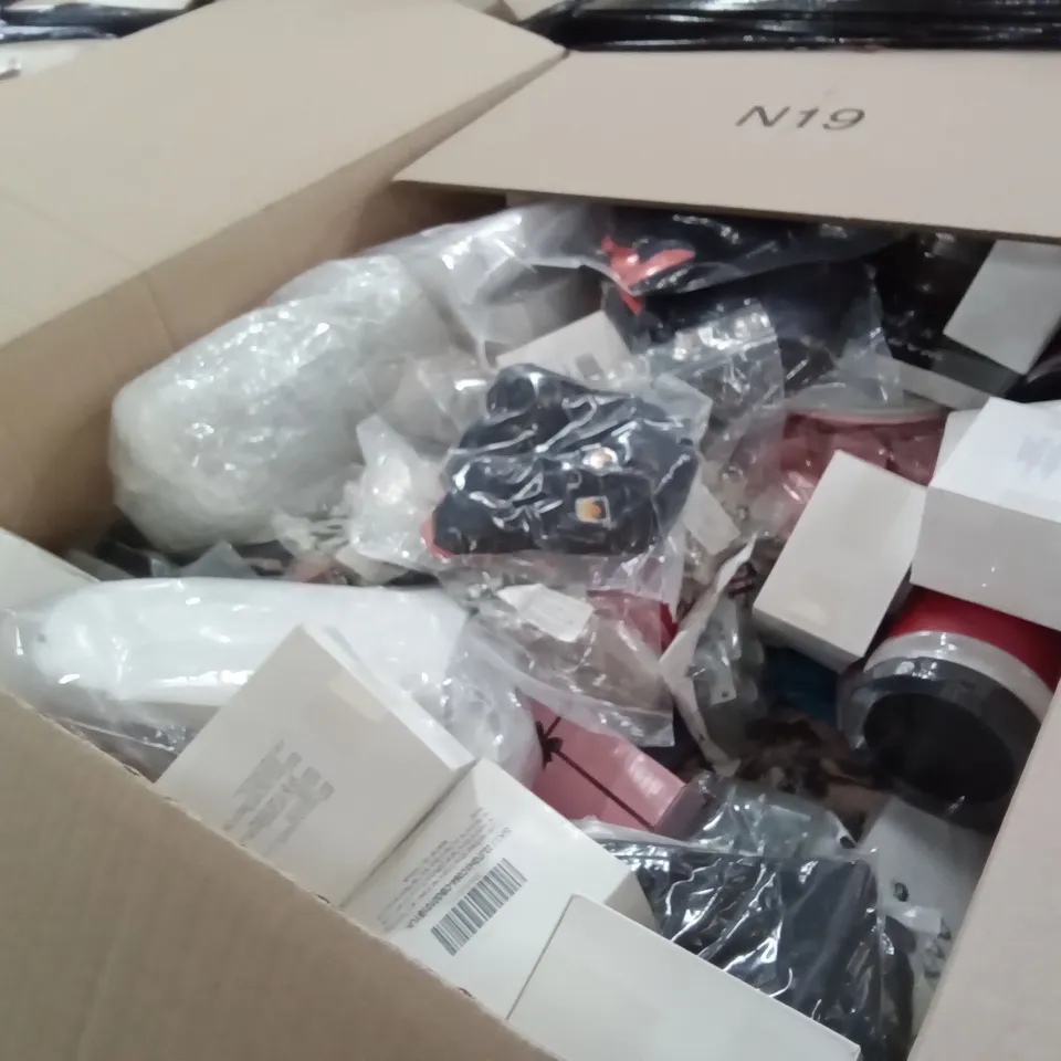 PALLET OF ASSORTED ITEMS INCLUDING NAKED BCAAS, MIDNIGHT EXPRESS DVD, CRYSTAL HAIR ERASER STONE, OCTOPUS PLUSH, BELLE POQUE MID SKIRT