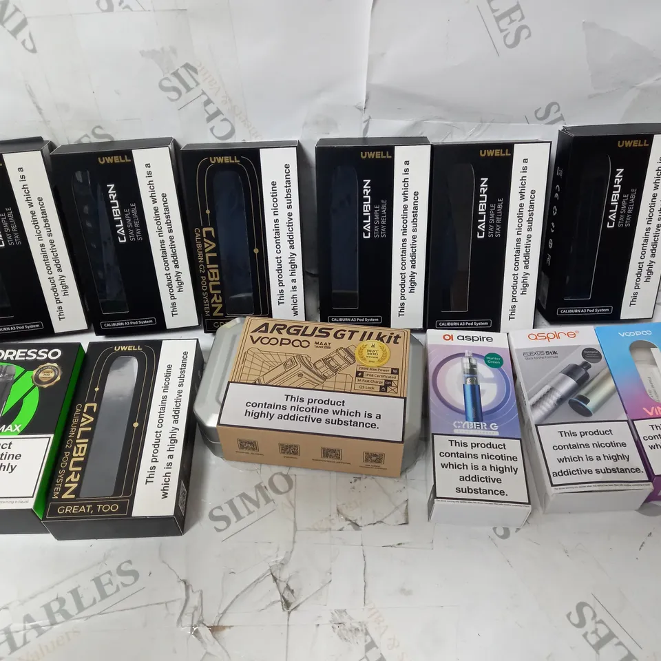APPROXIMATELY 12 ASSORTED VAPES INCLUDING VOOPOO, ASPIRE, VAPORESSO