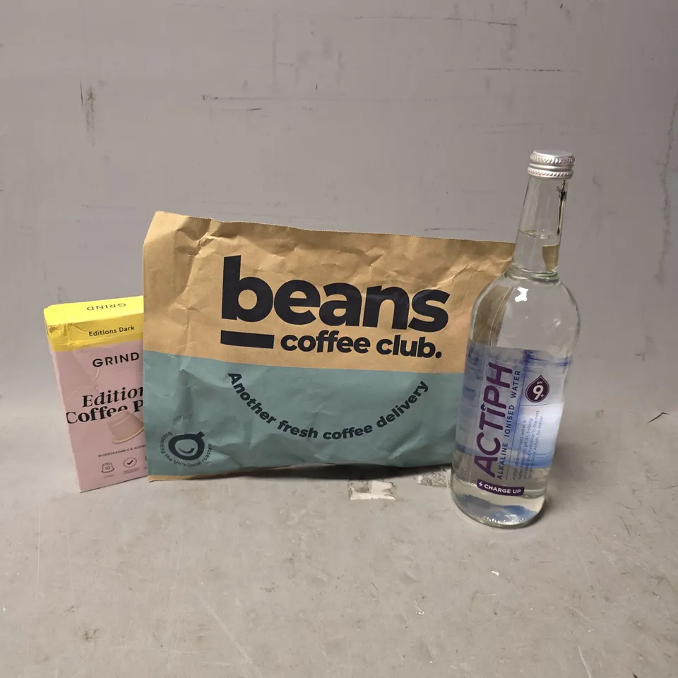 APPROXIMATELY 6 ASSORTED DRINK ITEMS TO INCLUDE - GRIND EDITIONS DARK , ACTIPH WATER ETC