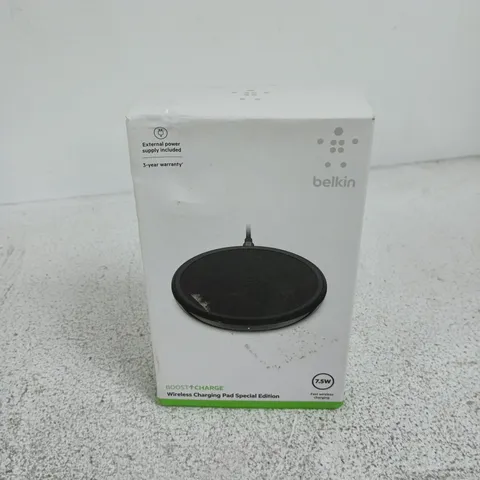 BOXED BELKIN BOOSTCHARGE WIRELESS CHARGING PAD SPECIAL EDITION