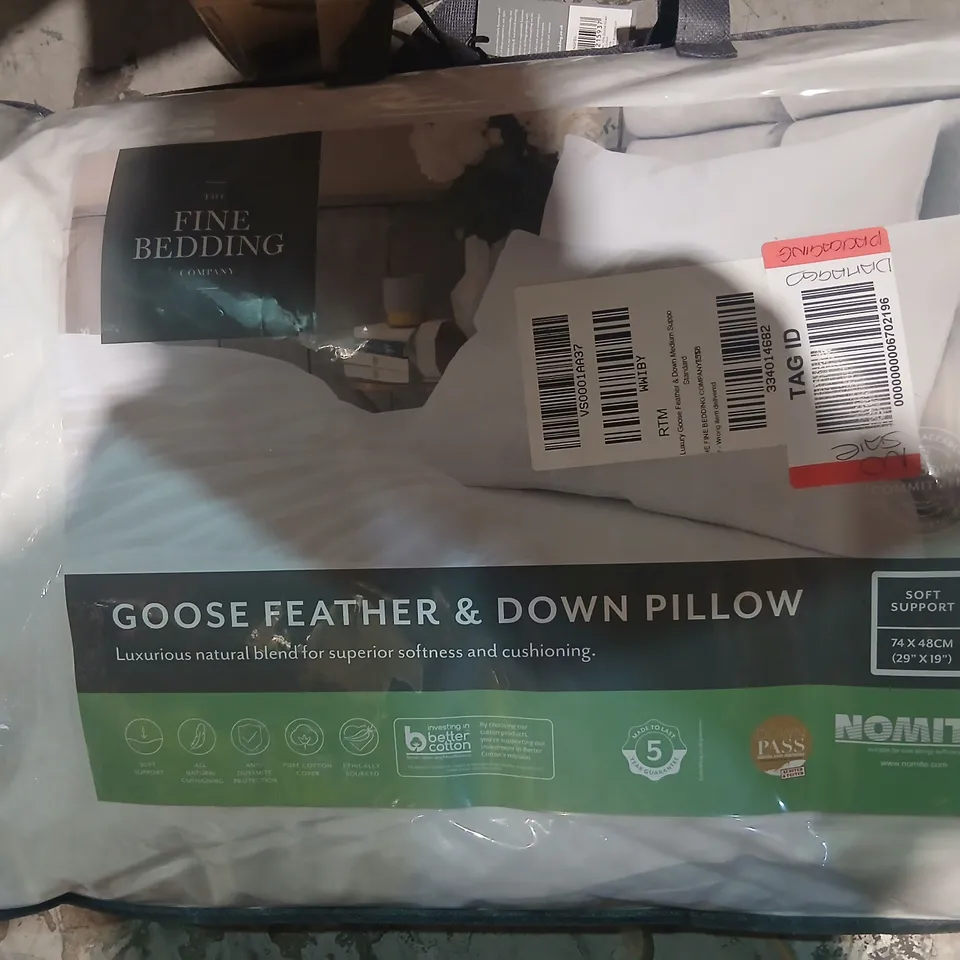 THE FINE BEDDING COMPANY GOOSE FEATHER & DOWN PILLOW – 74 X 48 CM (NOMITE)