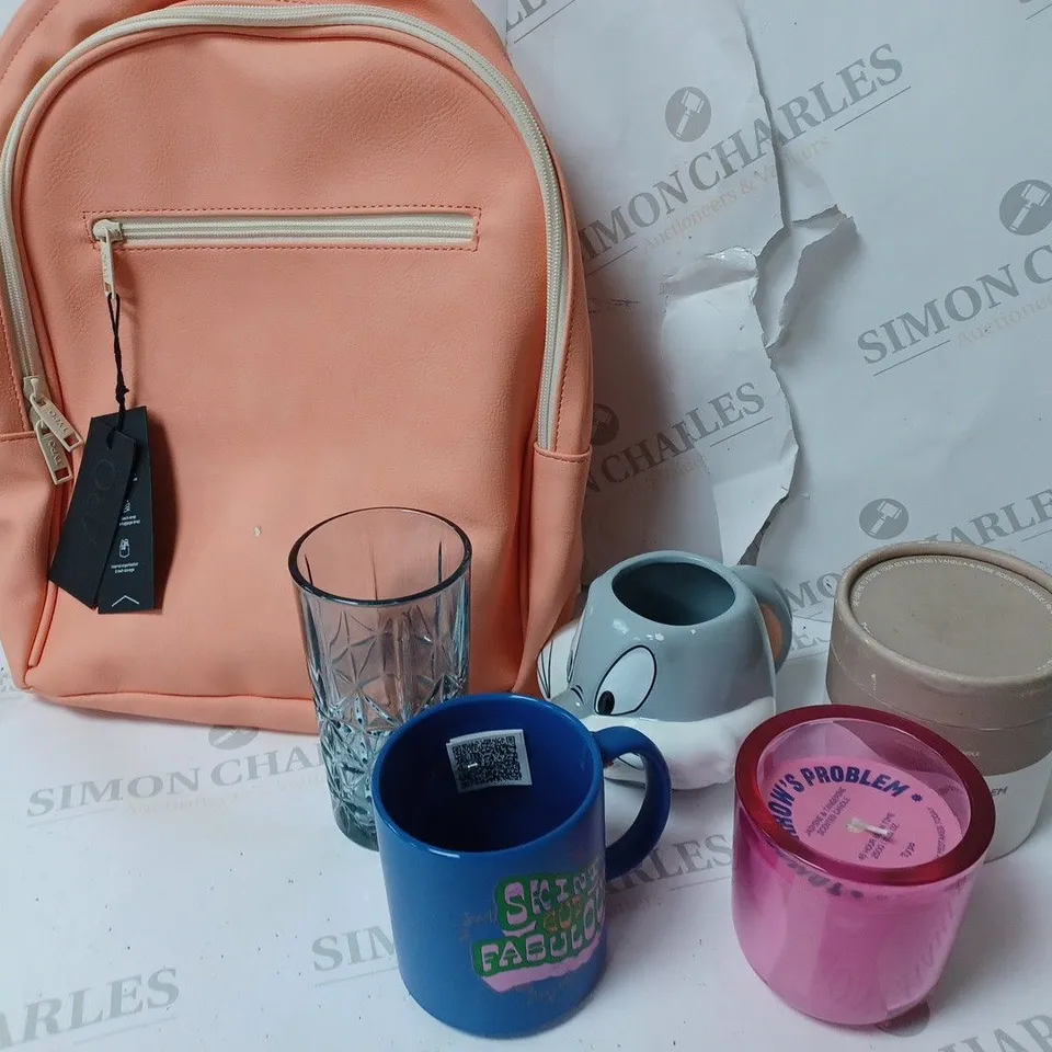 APPROXIMATELY 6 COTTON ON ITEMS INCLUDING PEACH BACKPACK, MUGS AND CANDLES