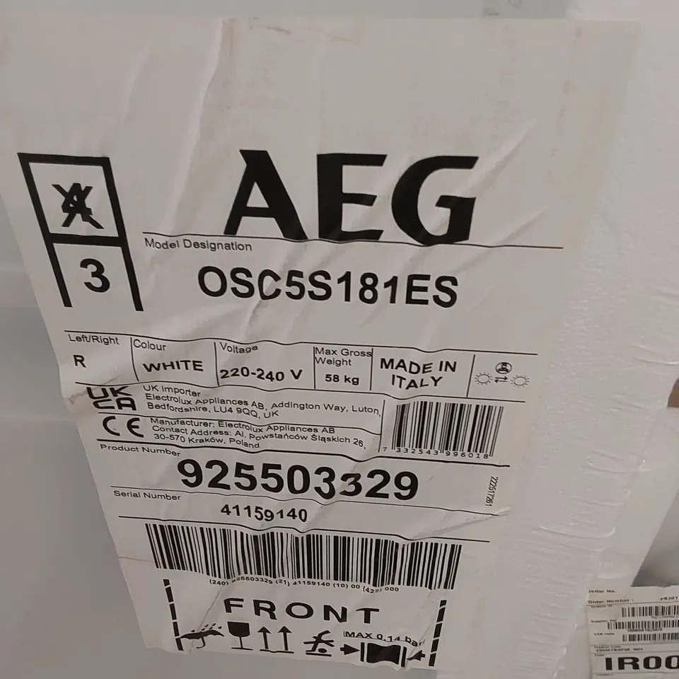 AEG OSC5S181ES LOW FROST INTEGRATED FRIDGE FREEZER, SLIDING HINGE, 70/30 RRP £500