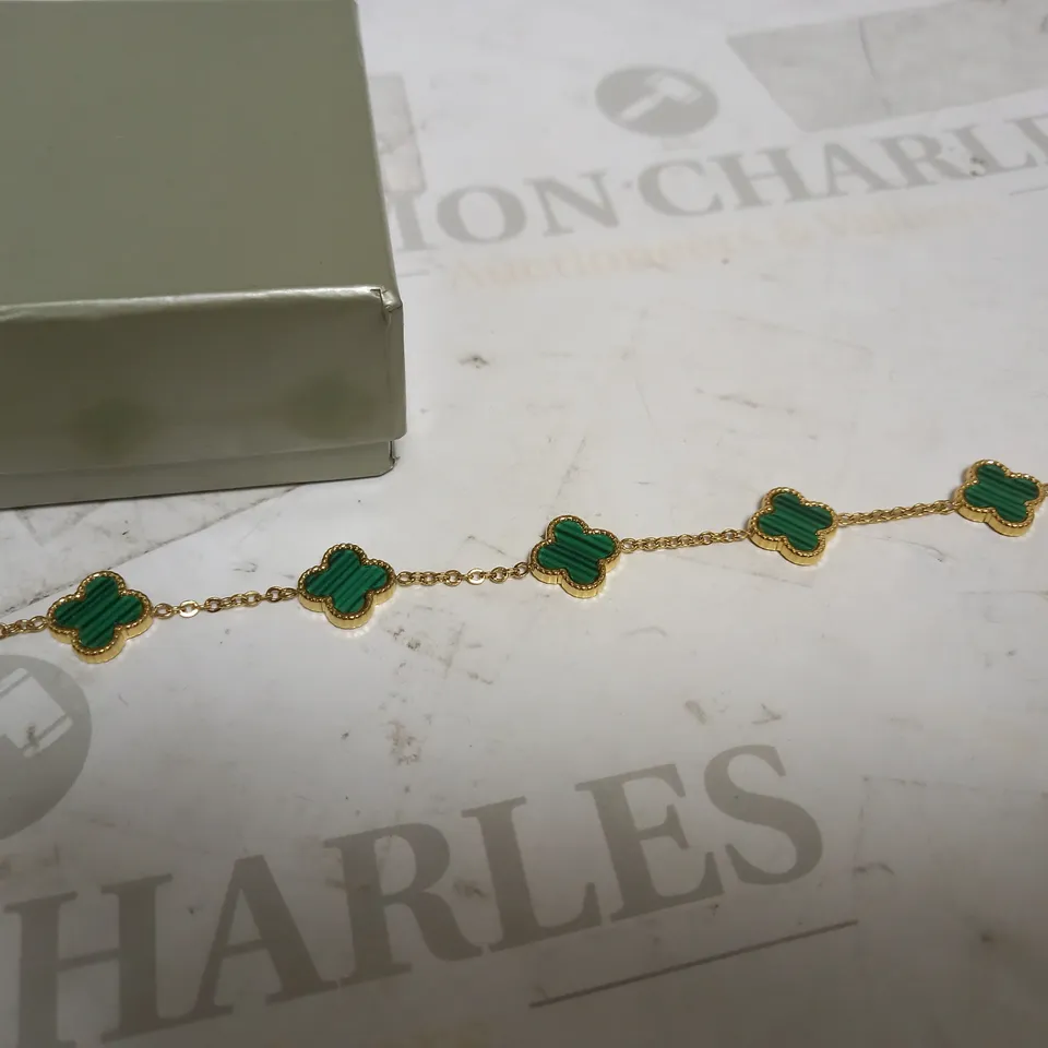 DESIGNER STYLE CLOVER BRACELET