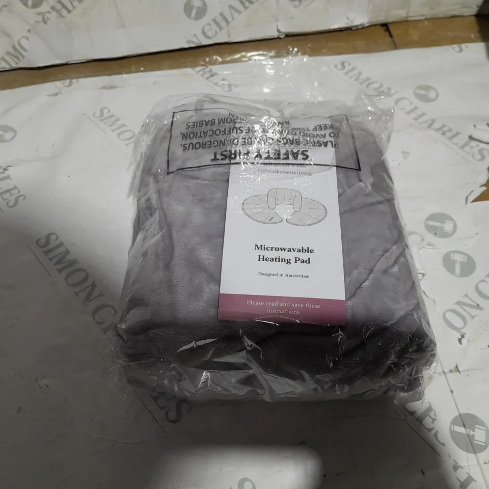 MICROWAVABLE HEATING PAD