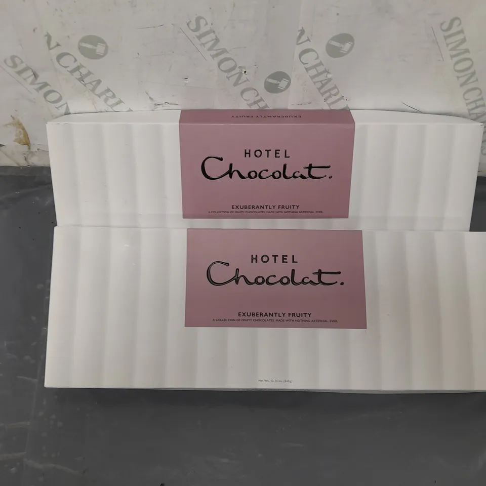 2 HOTEL CHOCOLAT EXUBERANTLY FRUITY SLEEKSTER  345g 