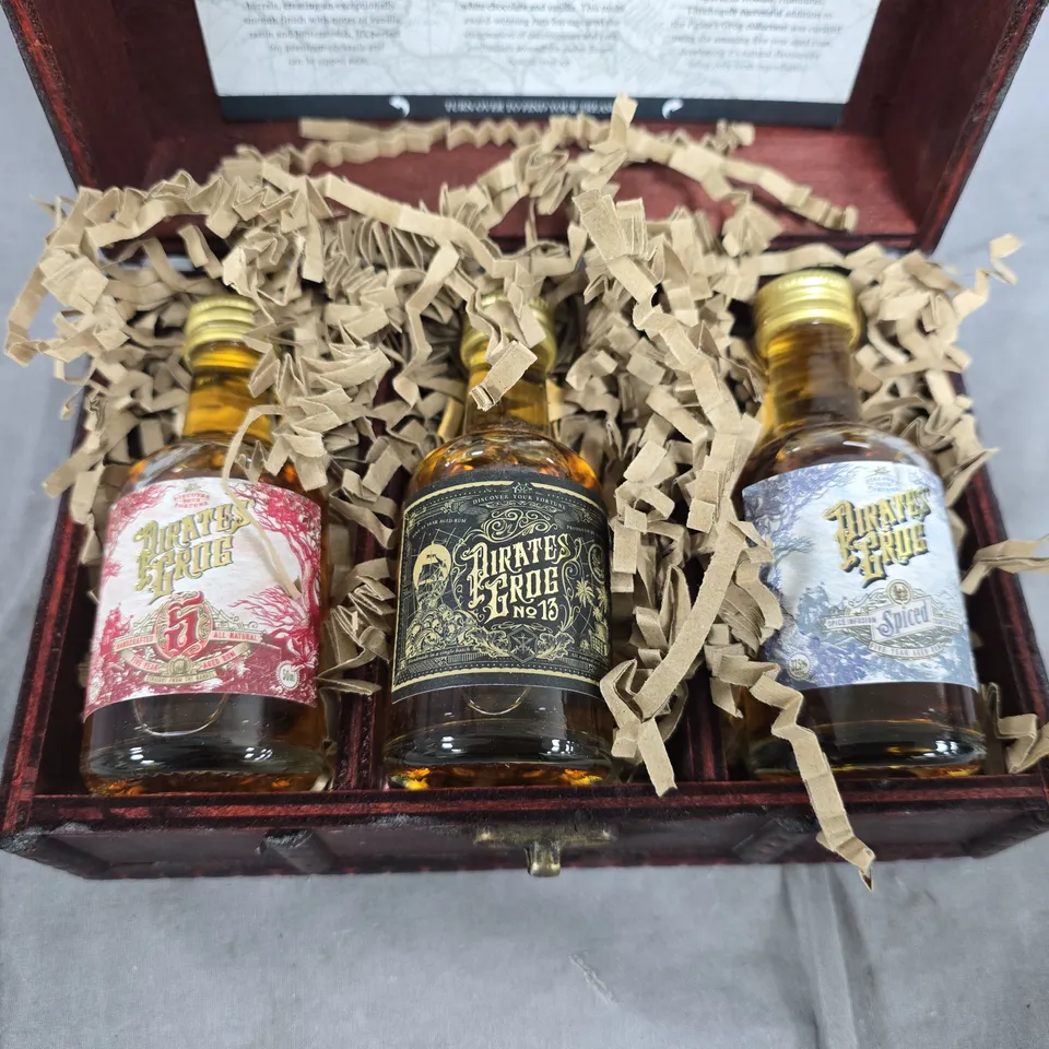 PIRATE'S GROG ORIGINAL RUM MINIATURES 3X50ML - COLLECTION ONLY