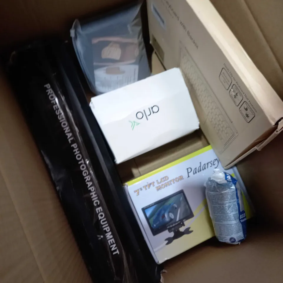 BOX OF APPROXIMATELY 5 ITEMS TO INCLUDE KEYBOARD, PHOTOGRAPH EQUIPMENT, LCD MONITOR ETC