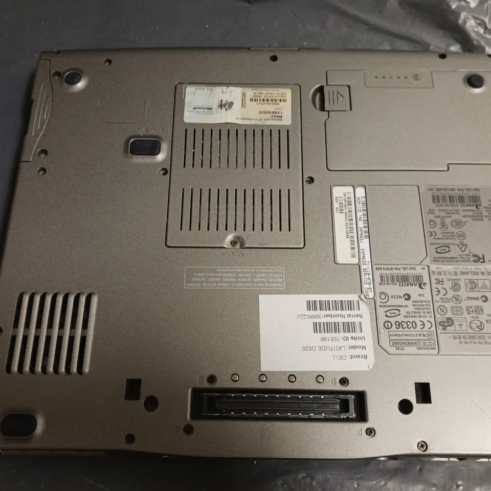 DELL LATITUDE D520