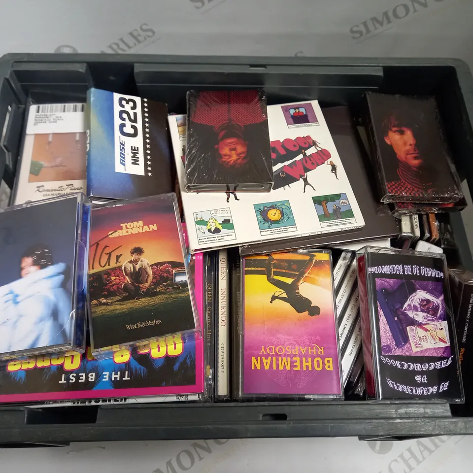BOX OF APPROX 30 ASSORTED CDS AND CASSETTE TAPES INCLUDING NOW THATS WHAT I CALL LOVE SONGS, JAMES ARTHUR BACK FROM THE EDGE AND COUNTER CULTURE