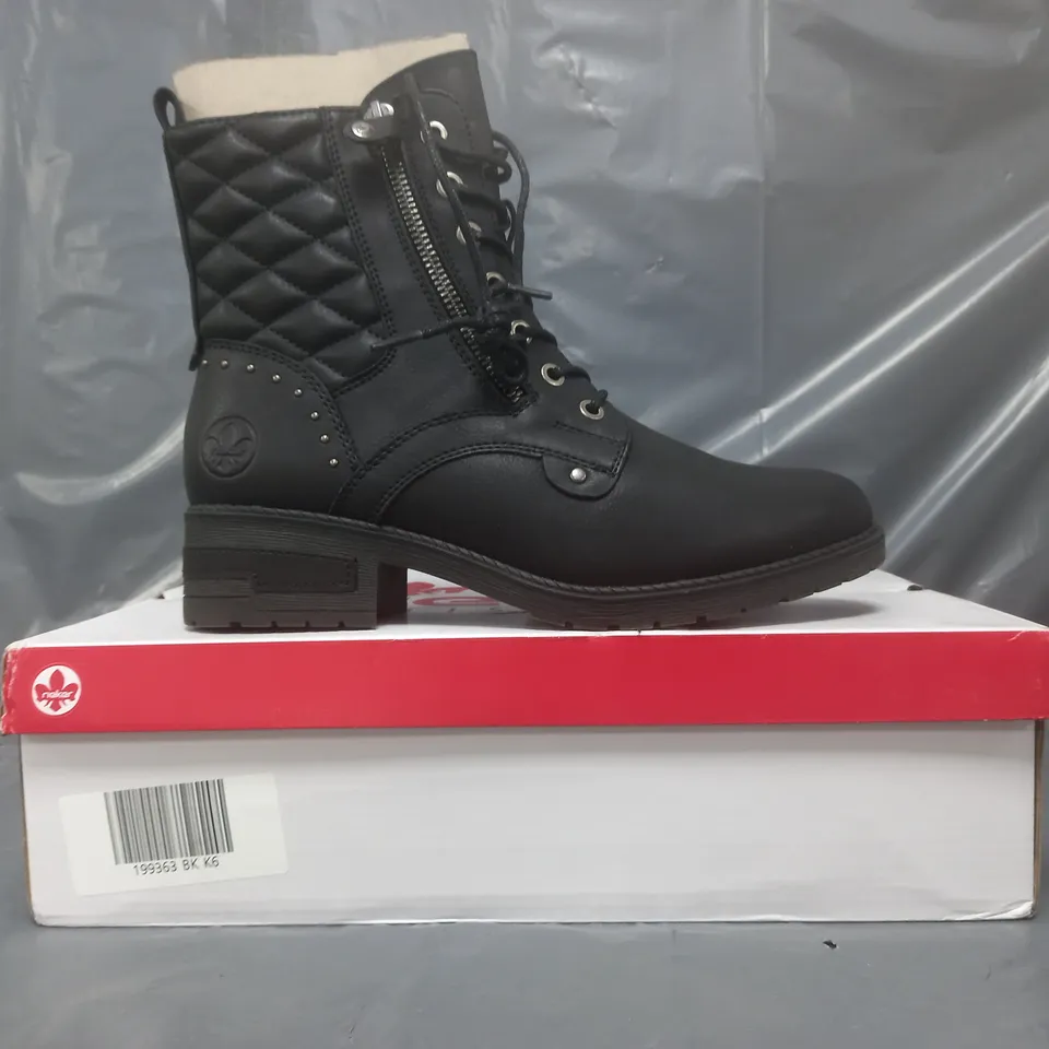 BOXED PAIR OF RIEKER PANEL BOOTS IN BLACK SIZE 6