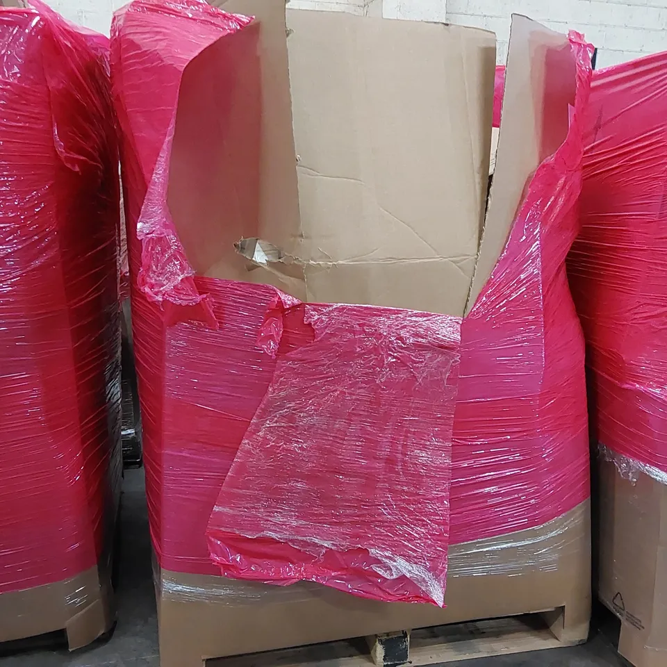 PALLET OF ASSORTED ITEMS INCLUDING: BATHROOM MIRROR WITH LED LIGHT, ELECTRIC PATIO HEATER, CEILING LIGHT, AUDIO TURNTABLE, MATTRESS TOPPER 