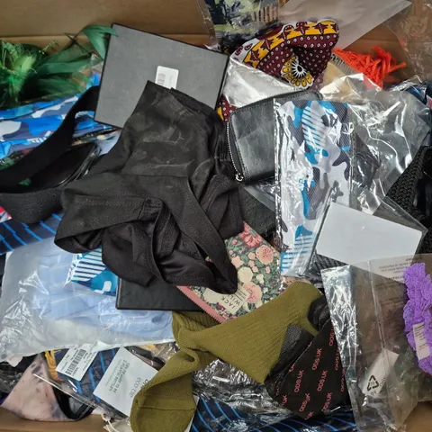 APPROXIMATELY 35 ASSORTED CLOTHING ITEMS IN VARIOUS SIZES, STYLES & COLOURS TO INCLUDE BRANDS SUCH AS JACK WILLS, ZARA, M&S, ETC - COLLECTION ONLY