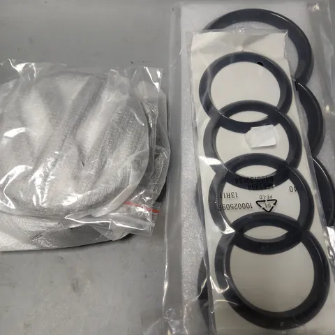 2 SETS OF BALCK BADGES -VW AND AUDI
