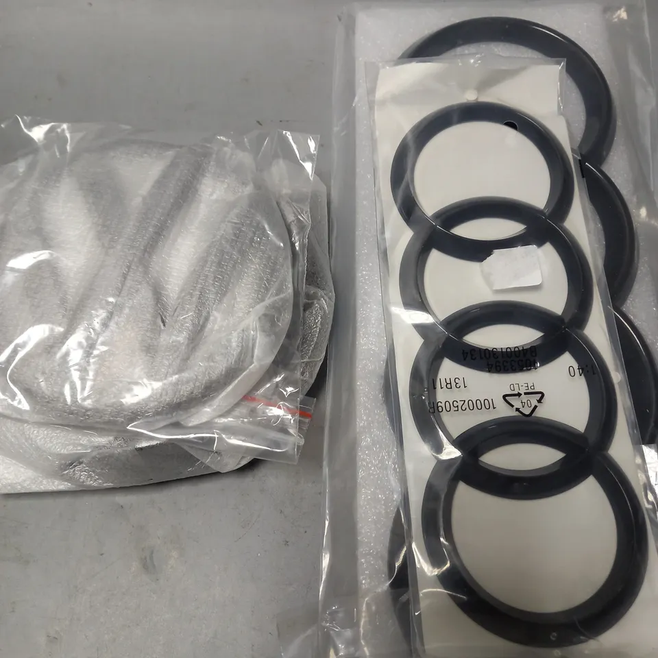 2 SETS OF BALCK BADGES -VW AND AUDI